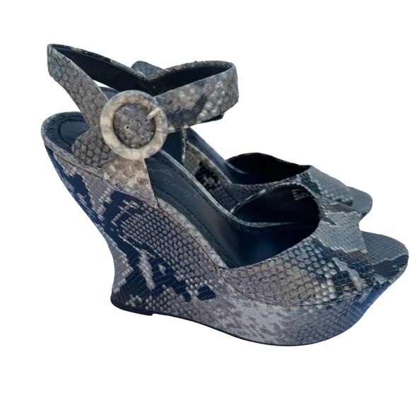 Alice + Olivia Jana Gray Black Snake Skin Leather Open Toe Wedge Sandals Size 39 - Picture 3 of 11
